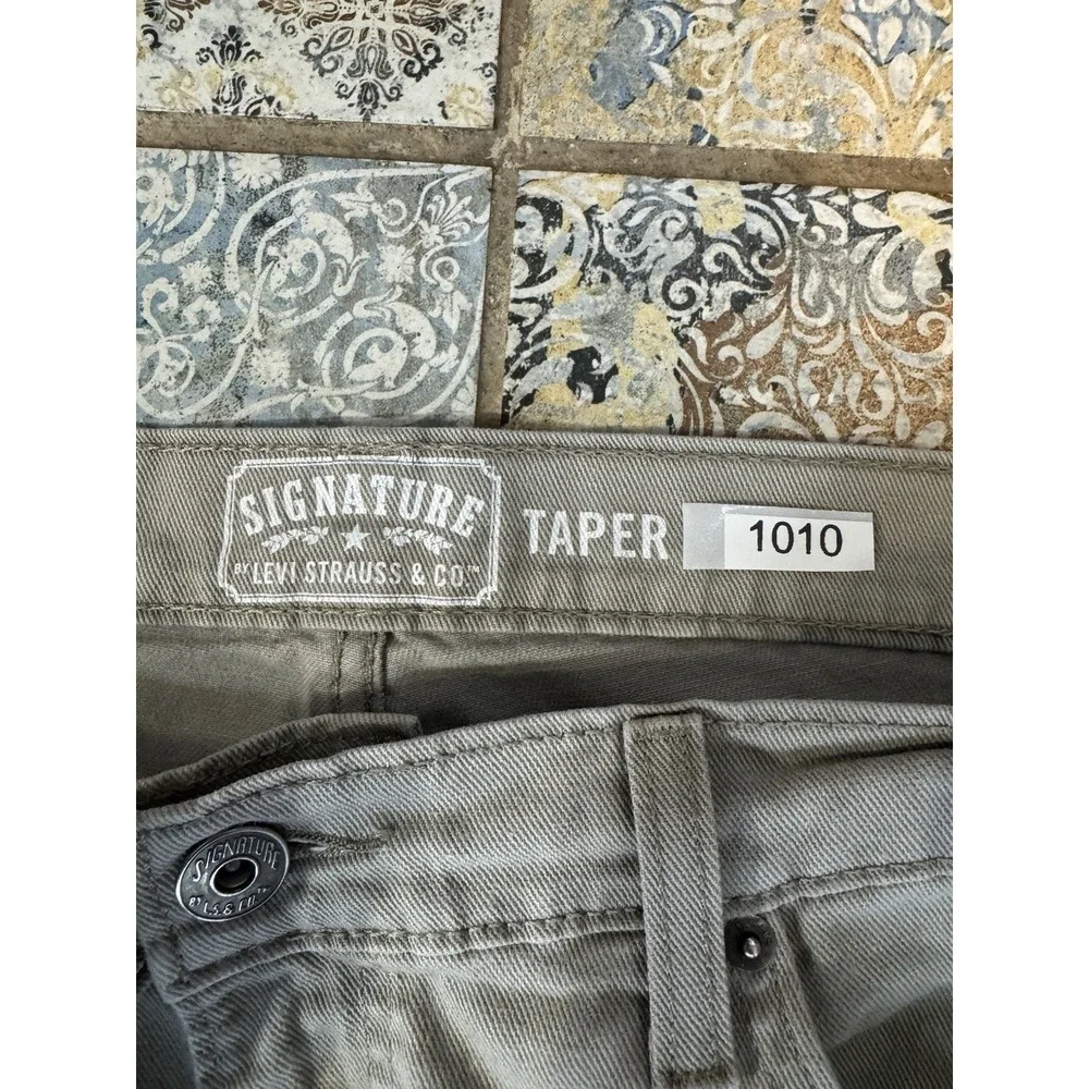 Signature By Levi's Strauss Jeans Taper Men's 36X30 Beige Khaki Tan